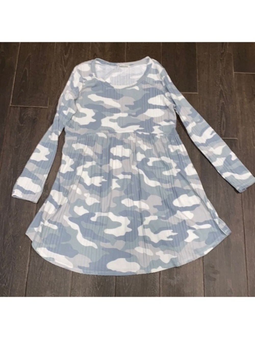 Jodifl baby doll camo long sleeve dress